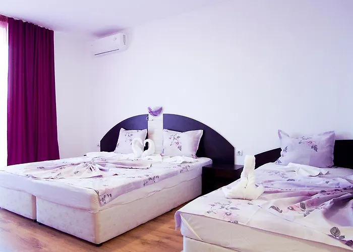 Club Complex アパート *